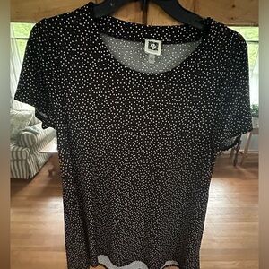 Anne Klein black top with white dots. Short sleeved. Size small.